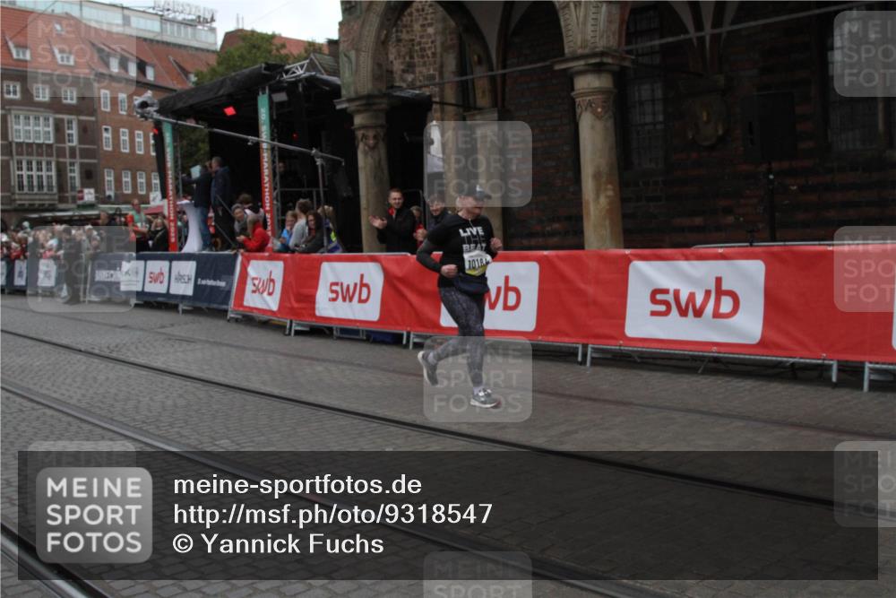 05.10.2025 - 20. swb-Marathon Bremen Yannick Fuchs http://msf.ph/oto/9318547 05.10.2025 11:25:53 Ziel 10184 meine-sportfotos.de