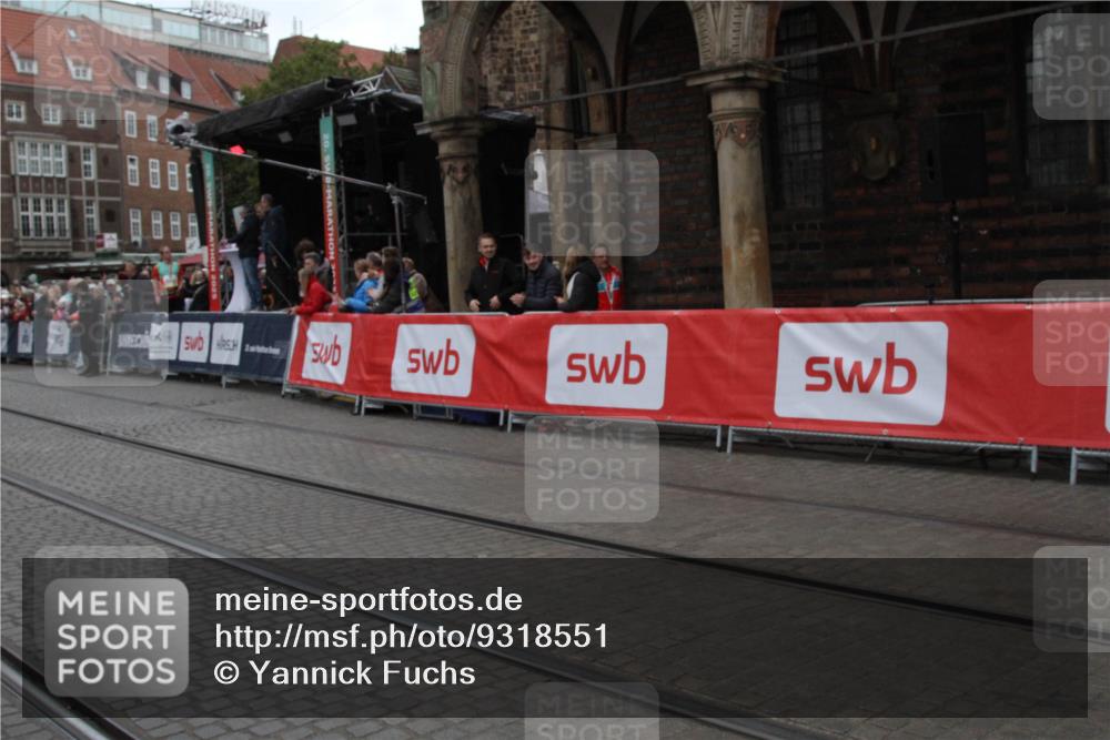 05.10.2025 - 20. swb-Marathon Bremen Yannick Fuchs http://msf.ph/oto/9318551 05.10.2025 11:25:55 Ziel 10184 meine-sportfotos.de