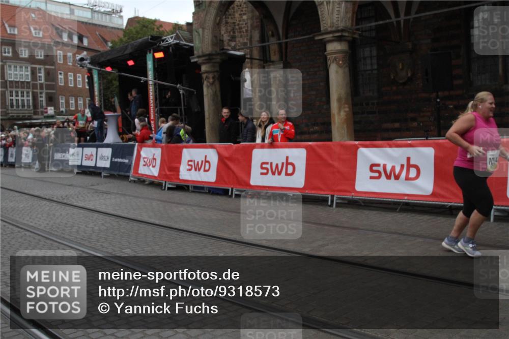 05.10.2025 - 20. swb-Marathon Bremen Yannick Fuchs http://msf.ph/oto/9318573 05.10.2025 11:26:10 Ziel 10144 meine-sportfotos.de