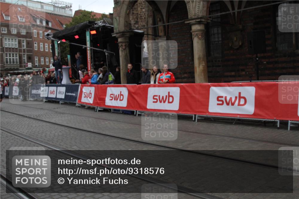 05.10.2025 - 20. swb-Marathon Bremen Yannick Fuchs http://msf.ph/oto/9318576 05.10.2025 11:26:12 Ziel  meine-sportfotos.de
