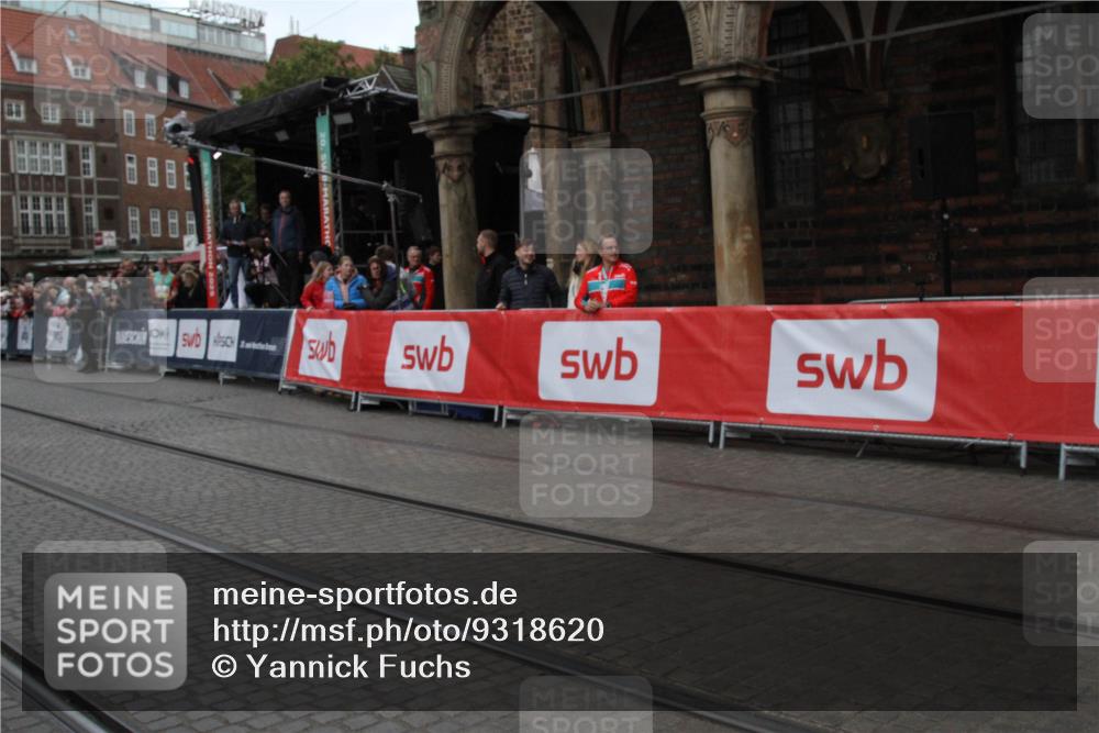 05.10.2025 - 20. swb-Marathon Bremen Yannick Fuchs http://msf.ph/oto/9318620 05.10.2025 11:26:39 Ziel  meine-sportfotos.de