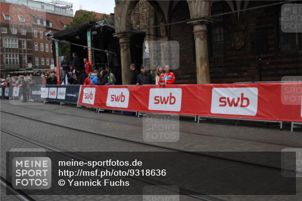 05.10.2025 - 20. swb-Marathon Bremen Yannick Fuchs http://msf.ph/oto/9318636 05.10.2025 11:26:49 Ziel  meine-sportfotos.de