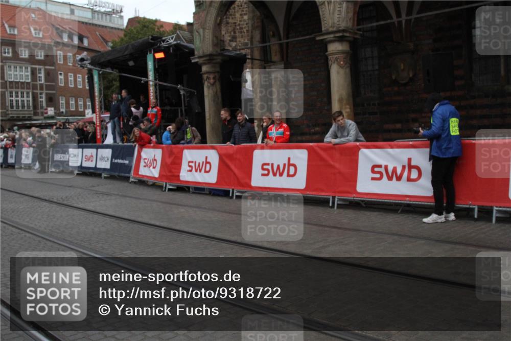 05.10.2025 - 20. swb-Marathon Bremen Yannick Fuchs http://msf.ph/oto/9318722 05.10.2025 11:27:41 Ziel 10935 meine-sportfotos.de