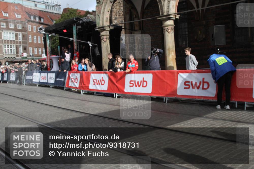 05.10.2025 - 20. swb-Marathon Bremen Yannick Fuchs http://msf.ph/oto/9318731 05.10.2025 11:28:30 Ziel  meine-sportfotos.de