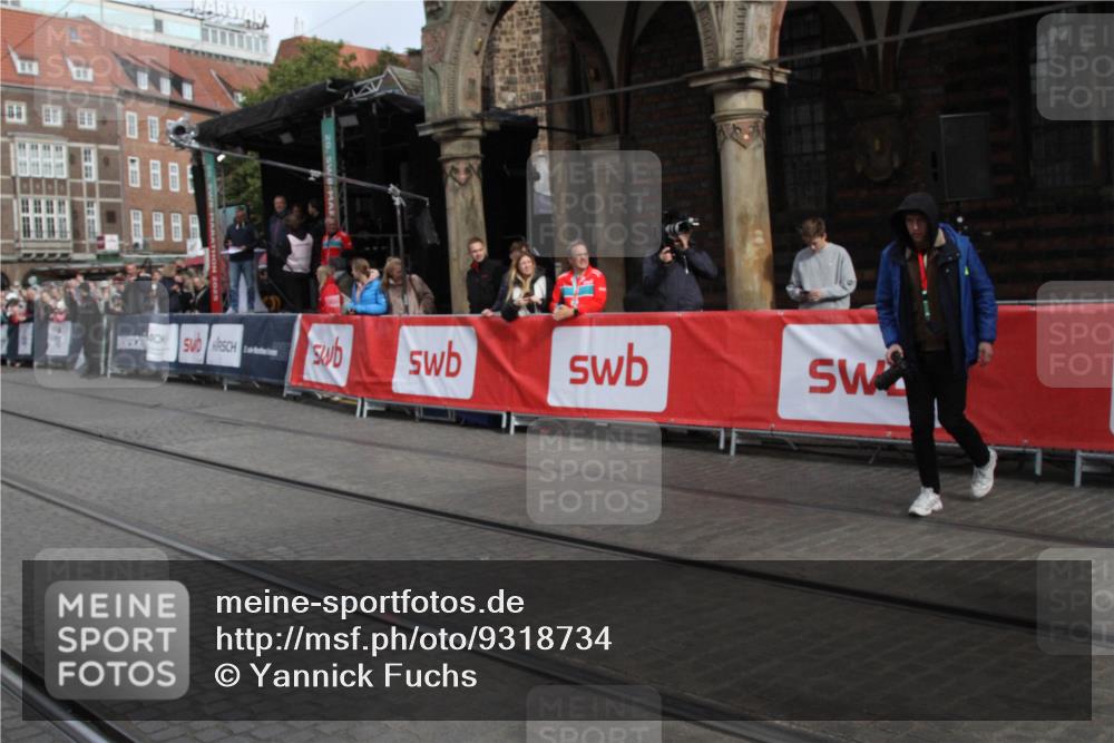 05.10.2025 - 20. swb-Marathon Bremen Yannick Fuchs http://msf.ph/oto/9318734 05.10.2025 11:28:38 Ziel  meine-sportfotos.de