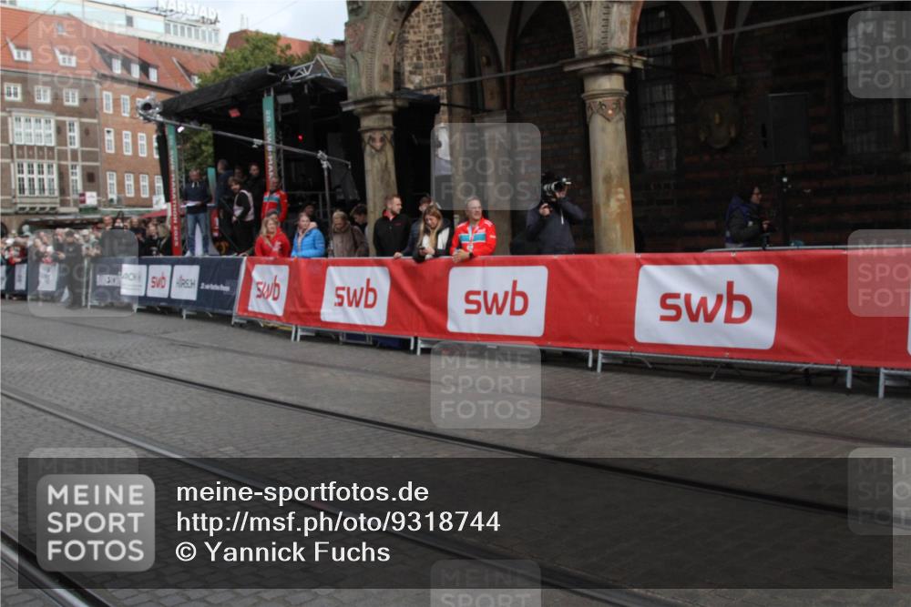 05.10.2025 - 20. swb-Marathon Bremen Yannick Fuchs http://msf.ph/oto/9318744 05.10.2025 11:28:45 Ziel  meine-sportfotos.de