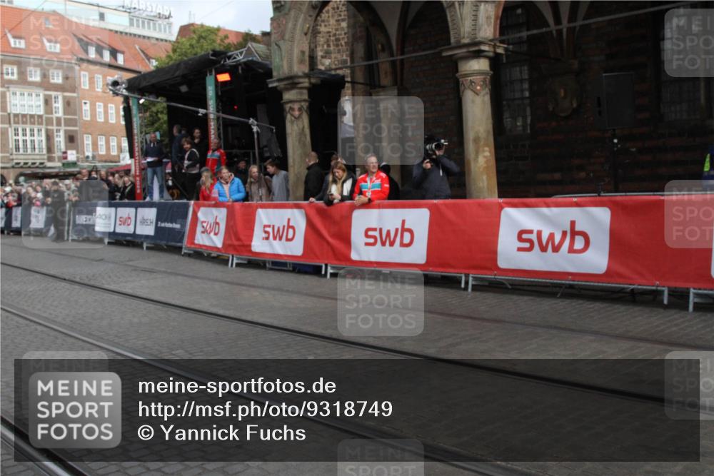 05.10.2025 - 20. swb-Marathon Bremen Yannick Fuchs http://msf.ph/oto/9318749 05.10.2025 11:28:46 Ziel  meine-sportfotos.de
