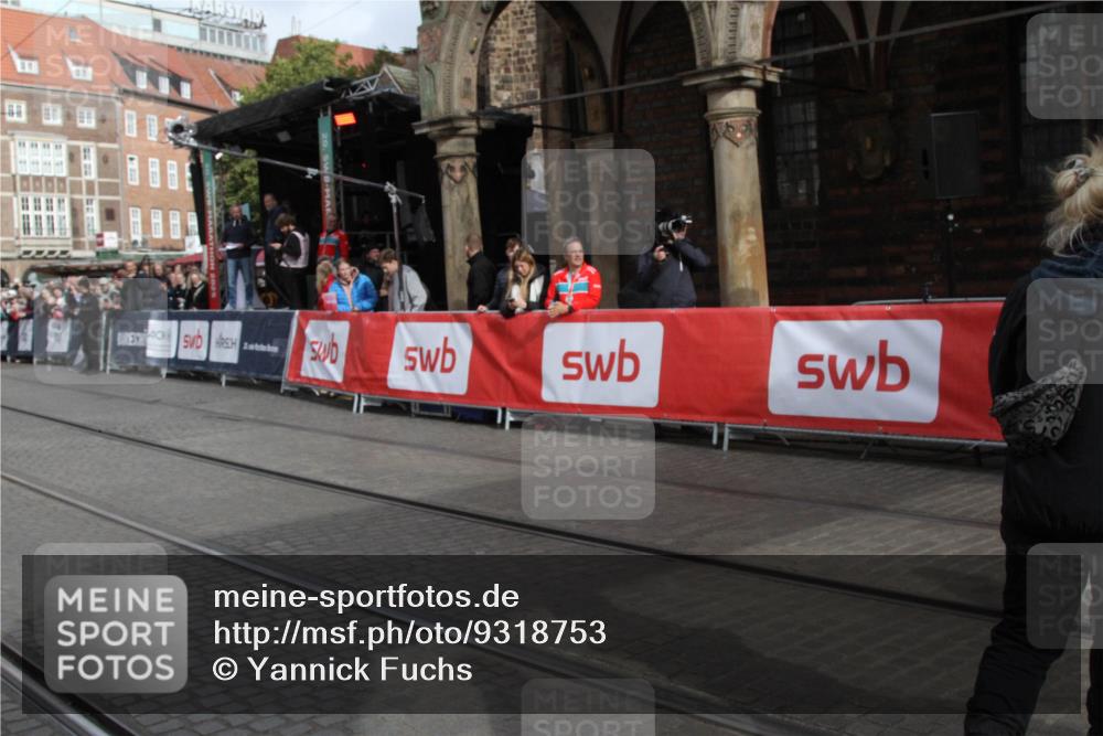 05.10.2025 - 20. swb-Marathon Bremen Yannick Fuchs http://msf.ph/oto/9318753 05.10.2025 11:28:48 Ziel  meine-sportfotos.de