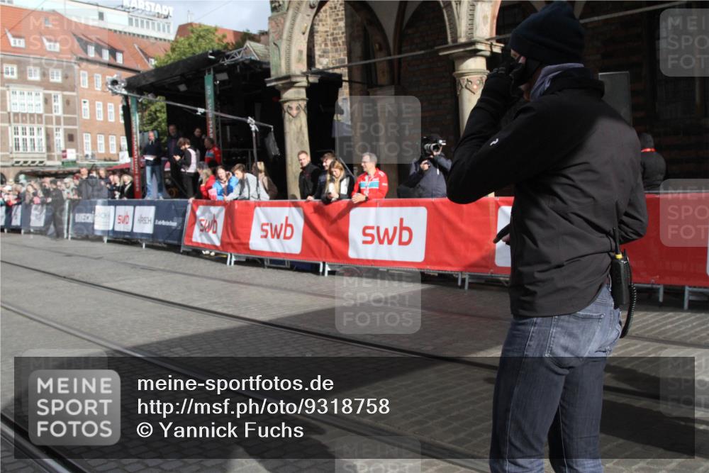05.10.2025 - 20. swb-Marathon Bremen Yannick Fuchs http://msf.ph/oto/9318758 05.10.2025 11:28:51 Ziel  meine-sportfotos.de