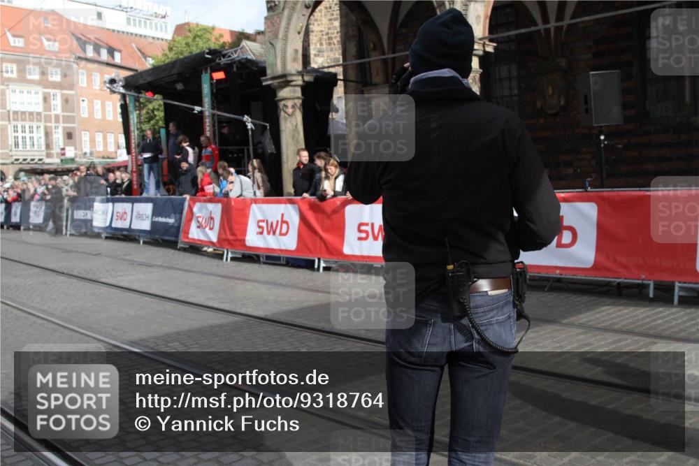 05.10.2025 - 20. swb-Marathon Bremen Yannick Fuchs http://msf.ph/oto/9318764 05.10.2025 11:28:53 Ziel  meine-sportfotos.de