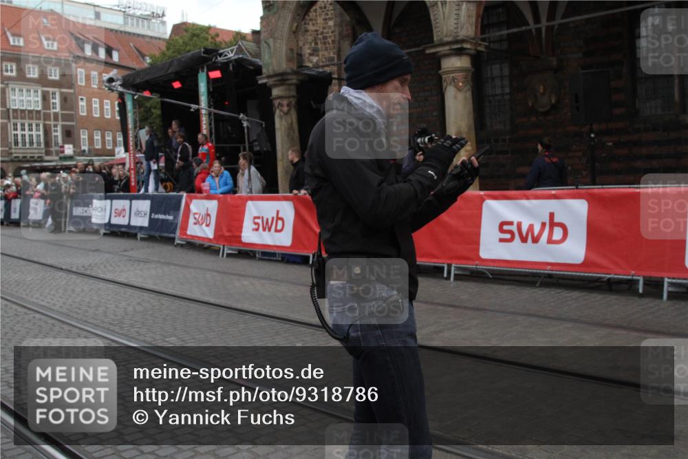 05.10.2025 - 20. swb-Marathon Bremen Yannick Fuchs http://msf.ph/oto/9318786 05.10.2025 11:29:04 Ziel  meine-sportfotos.de