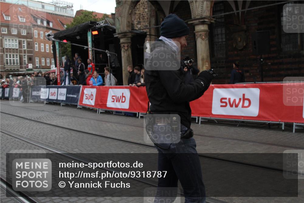 05.10.2025 - 20. swb-Marathon Bremen Yannick Fuchs http://msf.ph/oto/9318787 05.10.2025 11:29:04 Ziel  meine-sportfotos.de