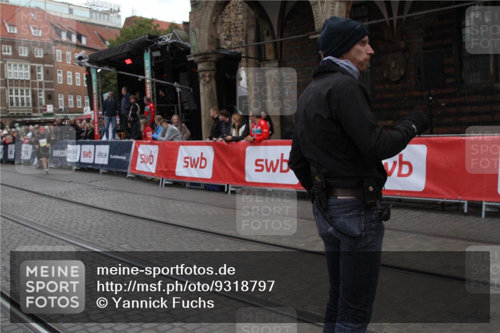 05.10.2025 - 20. swb-Marathon Bremen Yannick Fuchs http://msf.ph/oto/9318797 05.10.2025 11:29:08 Ziel  meine-sportfotos.de