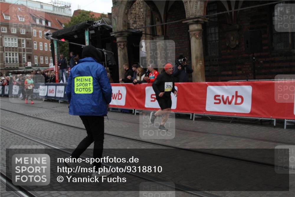 05.10.2025 - 20. swb-Marathon Bremen Yannick Fuchs http://msf.ph/oto/9318810 05.10.2025 11:29:13 Ziel 7174 meine-sportfotos.de