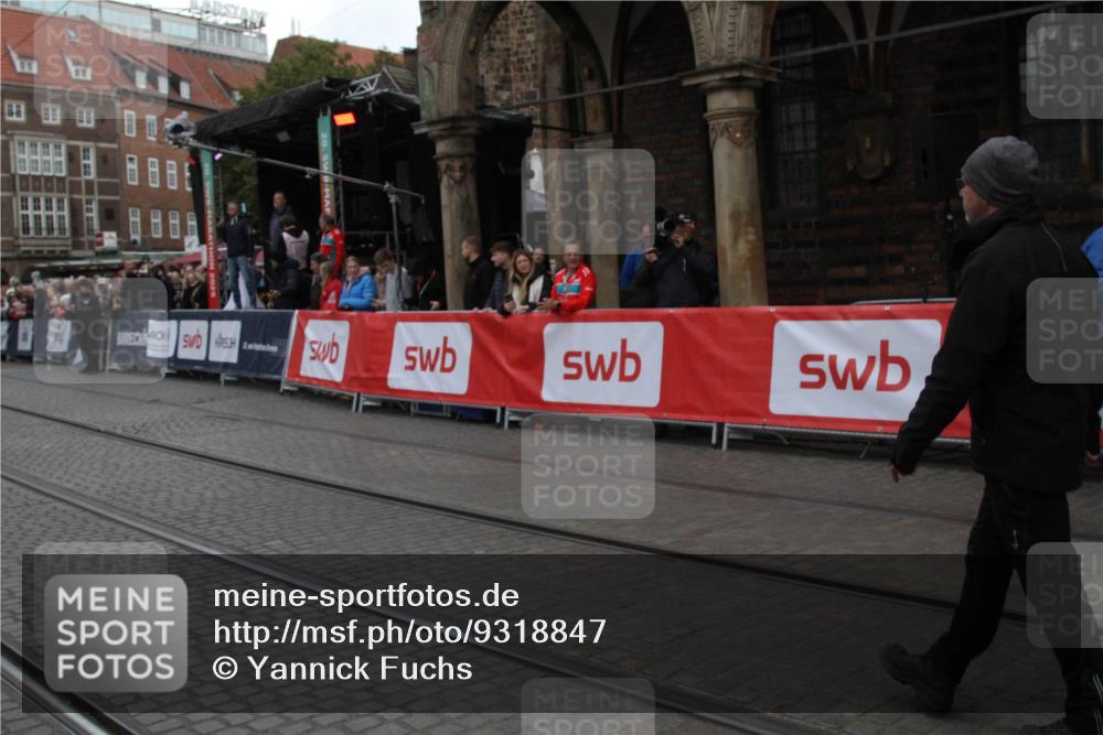 05.10.2025 - 20. swb-Marathon Bremen Yannick Fuchs http://msf.ph/oto/9318847 05.10.2025 11:29:28 Ziel 10482 meine-sportfotos.de