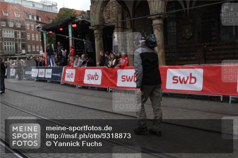 05.10.2025 - 20. swb-Marathon Bremen Yannick Fuchs http://msf.ph/oto/9318873 05.10.2025 11:29:36 Ziel 10401 meine-sportfotos.de