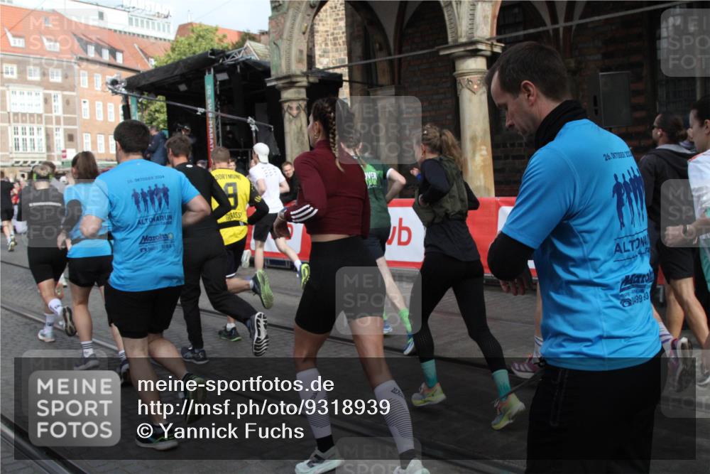 05.10.2025 - 20. swb-Marathon Bremen Yannick Fuchs http://msf.ph/oto/9318939 05.10.2025 11:32:57 Ziel  meine-sportfotos.de
