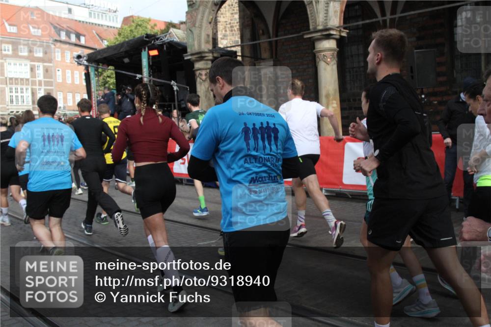 05.10.2025 - 20. swb-Marathon Bremen Yannick Fuchs http://msf.ph/oto/9318940 05.10.2025 11:32:57 Ziel  meine-sportfotos.de