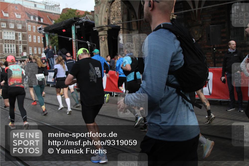 05.10.2025 - 20. swb-Marathon Bremen Yannick Fuchs http://msf.ph/oto/9319059 05.10.2025 11:33:46 Ziel  meine-sportfotos.de