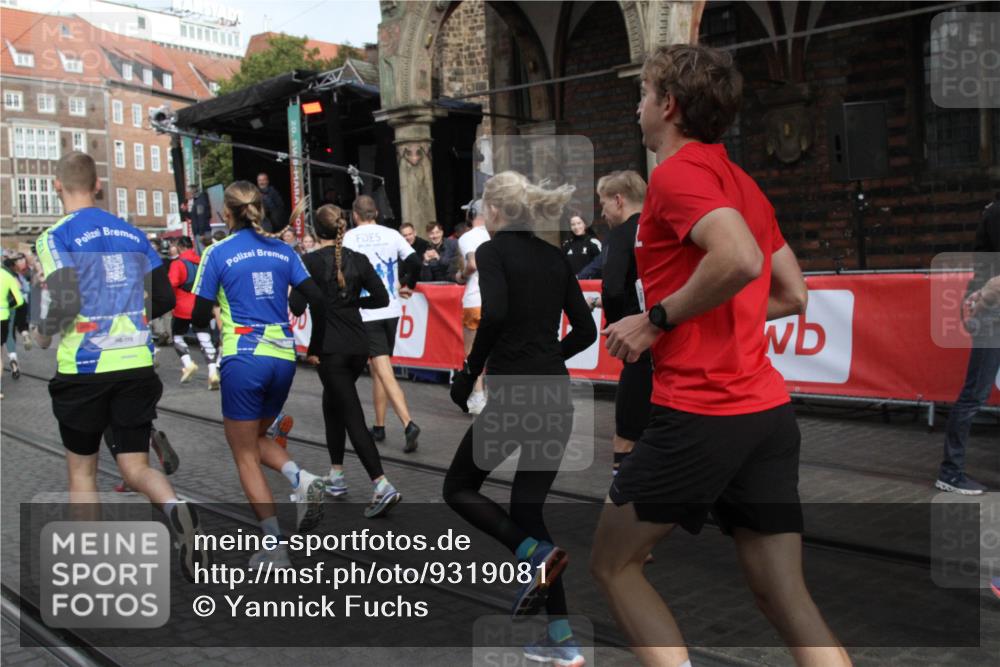 05.10.2025 - 20. swb-Marathon Bremen Yannick Fuchs http://msf.ph/oto/9319081 05.10.2025 11:33:54 Ziel  meine-sportfotos.de