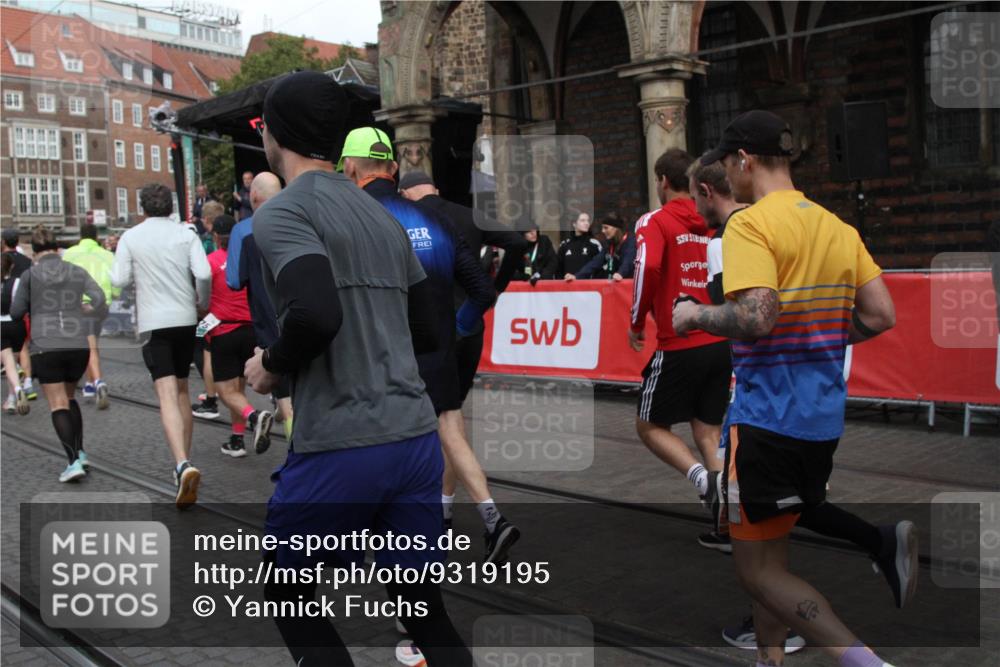 05.10.2025 - 20. swb-Marathon Bremen Yannick Fuchs http://msf.ph/oto/9319195 05.10.2025 11:34:47 Ziel  meine-sportfotos.de
