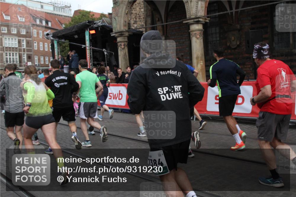 05.10.2025 - 20. swb-Marathon Bremen Yannick Fuchs http://msf.ph/oto/9319230 05.10.2025 11:35:01 Ziel  meine-sportfotos.de
