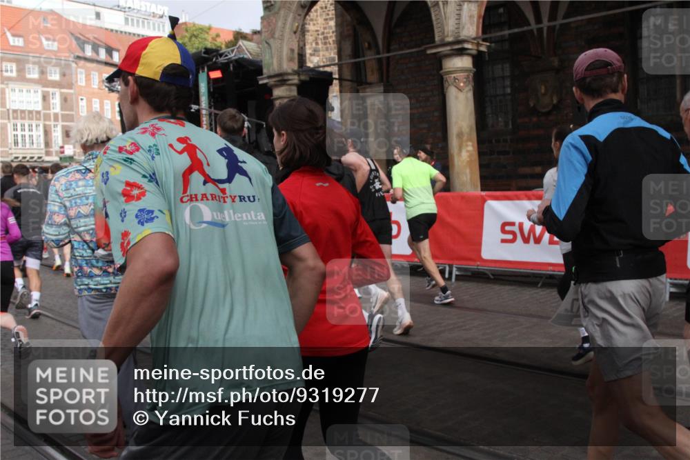 05.10.2025 - 20. swb-Marathon Bremen Yannick Fuchs http://msf.ph/oto/9319277 05.10.2025 11:35:23 Ziel  meine-sportfotos.de