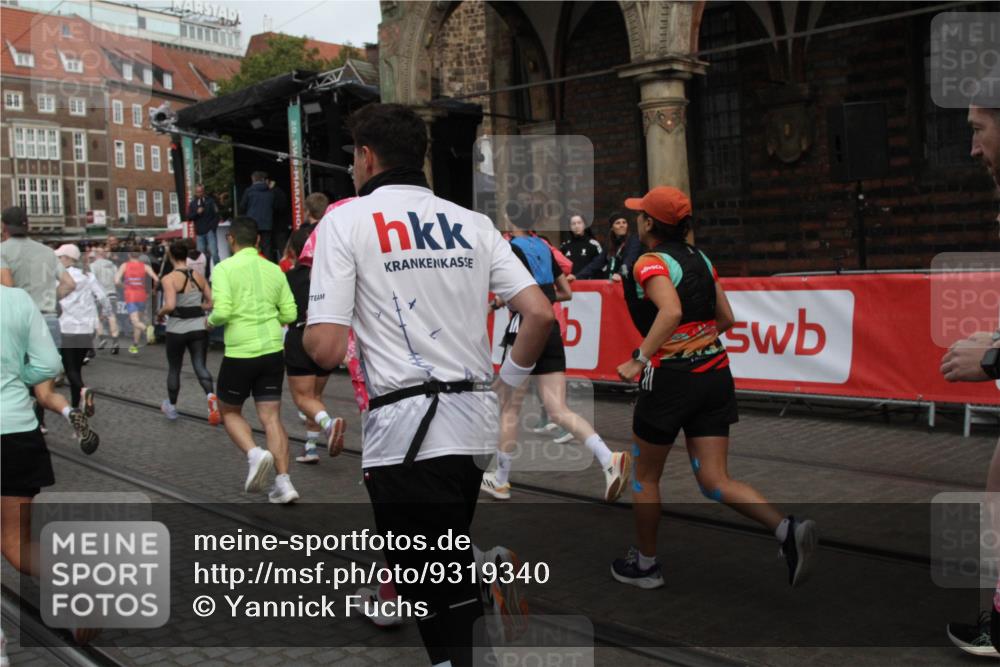 05.10.2025 - 20. swb-Marathon Bremen Yannick Fuchs http://msf.ph/oto/9319340 05.10.2025 11:35:50 Ziel  meine-sportfotos.de