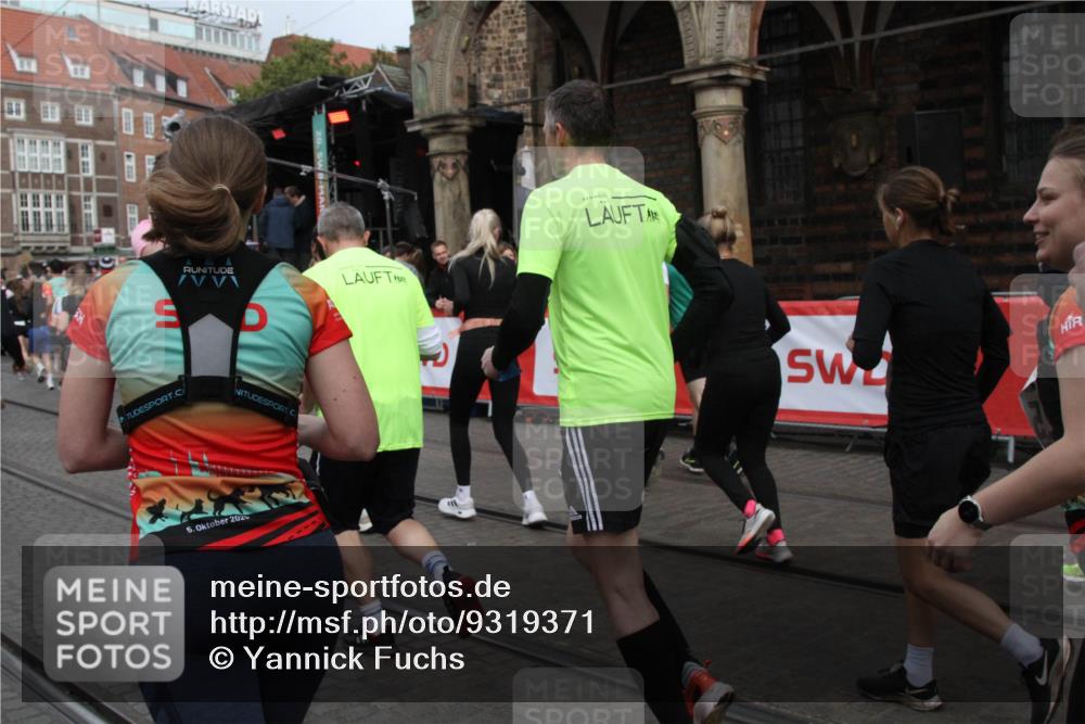 05.10.2025 - 20. swb-Marathon Bremen Yannick Fuchs http://msf.ph/oto/9319371 05.10.2025 11:36:03 Ziel  meine-sportfotos.de