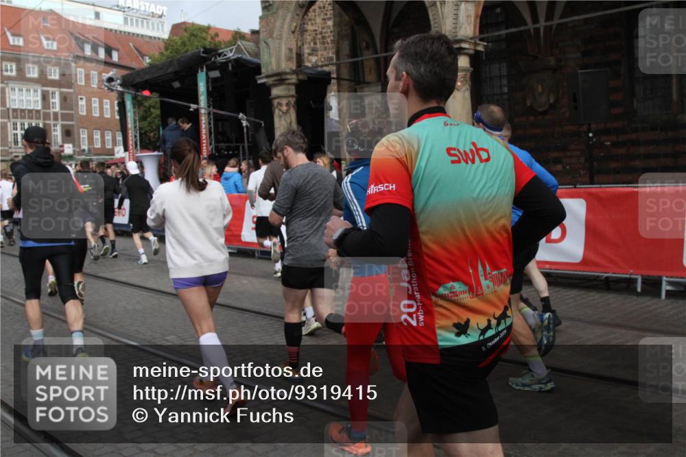 05.10.2025 - 20. swb-Marathon Bremen Yannick Fuchs http://msf.ph/oto/9319415 05.10.2025 11:36:20 Ziel  meine-sportfotos.de