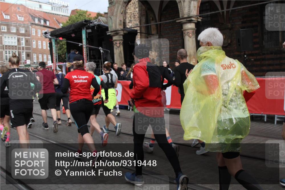 05.10.2025 - 20. swb-Marathon Bremen Yannick Fuchs http://msf.ph/oto/9319448 05.10.2025 11:36:36 Ziel  meine-sportfotos.de