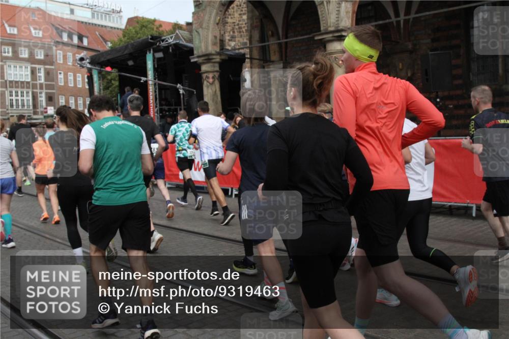 05.10.2025 - 20. swb-Marathon Bremen Yannick Fuchs http://msf.ph/oto/9319463 05.10.2025 11:36:43 Ziel  meine-sportfotos.de