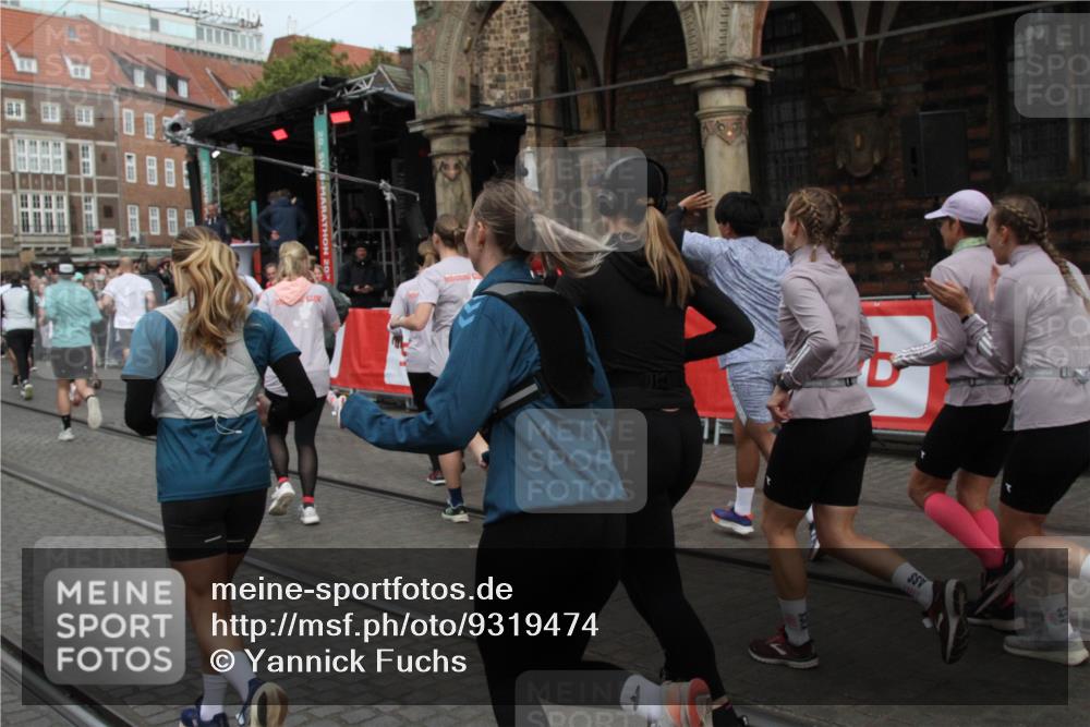 05.10.2025 - 20. swb-Marathon Bremen Yannick Fuchs http://msf.ph/oto/9319474 05.10.2025 11:36:47 Ziel  meine-sportfotos.de