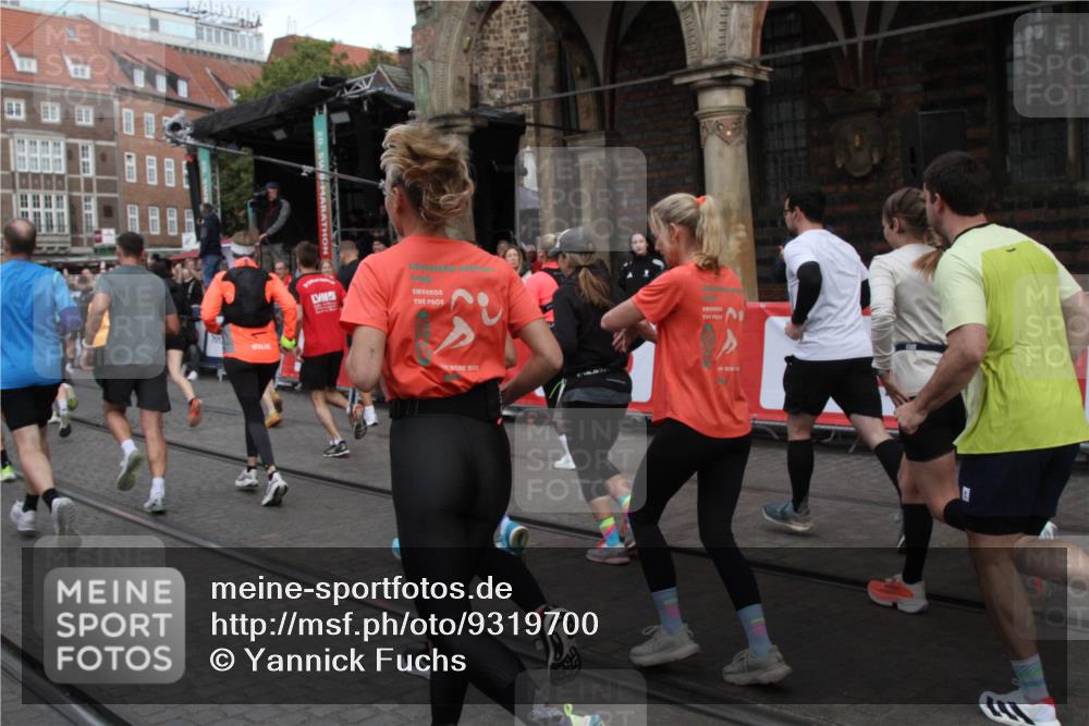 05.10.2025 - 20. swb-Marathon Bremen Yannick Fuchs http://msf.ph/oto/9319700 05.10.2025 11:38:14 Ziel  meine-sportfotos.de