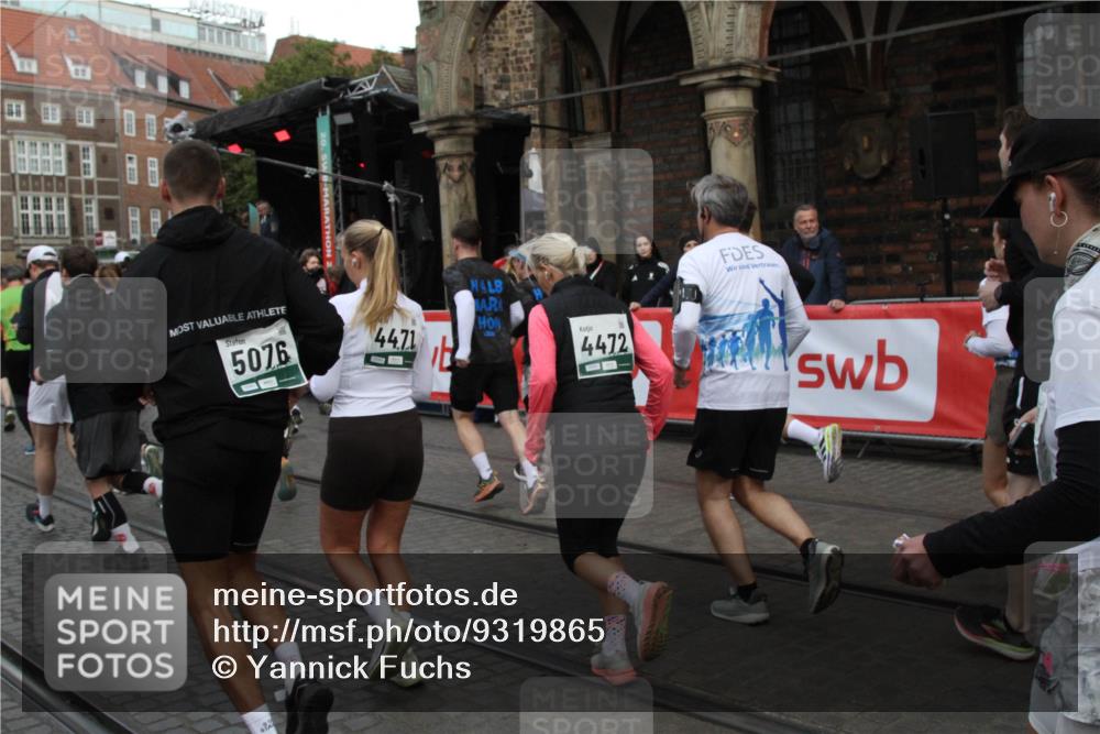 05.10.2025 - 20. swb-Marathon Bremen Yannick Fuchs http://msf.ph/oto/9319865 05.10.2025 11:39:13 Ziel  meine-sportfotos.de