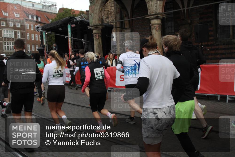 05.10.2025 - 20. swb-Marathon Bremen Yannick Fuchs http://msf.ph/oto/9319866 05.10.2025 11:39:14 Ziel  meine-sportfotos.de