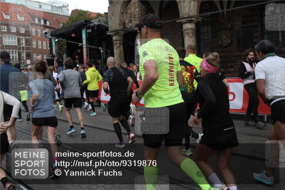 05.10.2025 - 20. swb-Marathon Bremen Yannick Fuchs http://msf.ph/oto/9319876 05.10.2025 11:39:17 Ziel  meine-sportfotos.de