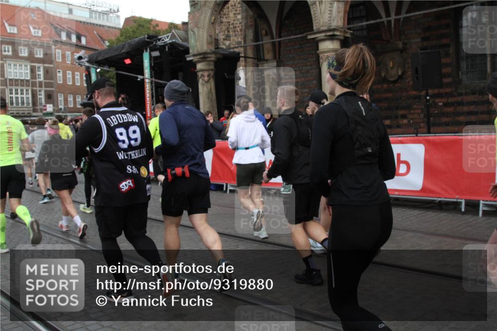 05.10.2025 - 20. swb-Marathon Bremen Yannick Fuchs http://msf.ph/oto/9319880 05.10.2025 11:39:19 Ziel  meine-sportfotos.de