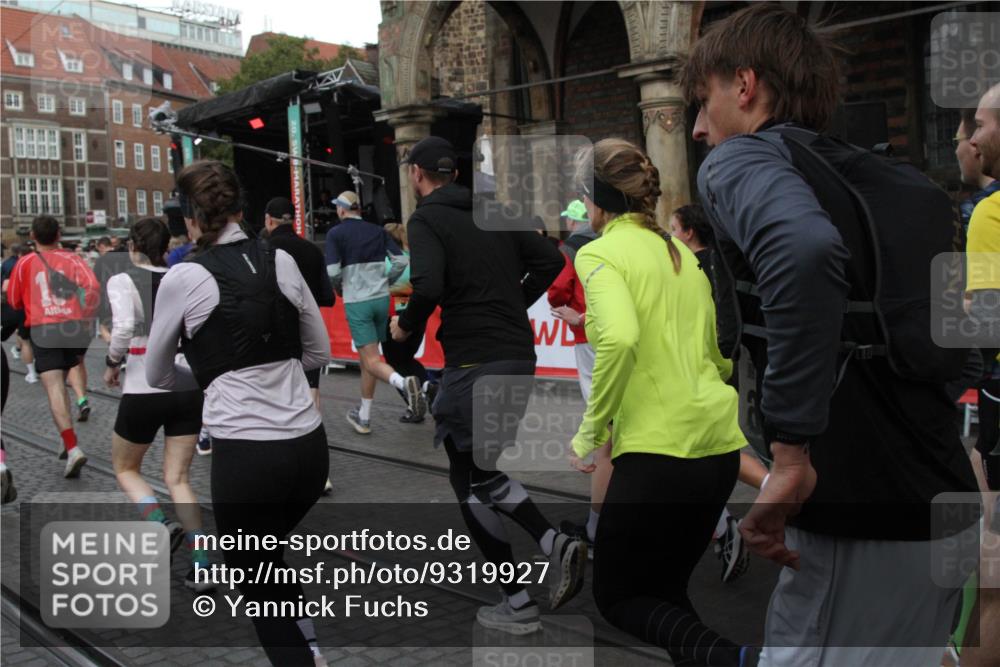 05.10.2025 - 20. swb-Marathon Bremen Yannick Fuchs http://msf.ph/oto/9319927 05.10.2025 11:39:36 Ziel  meine-sportfotos.de