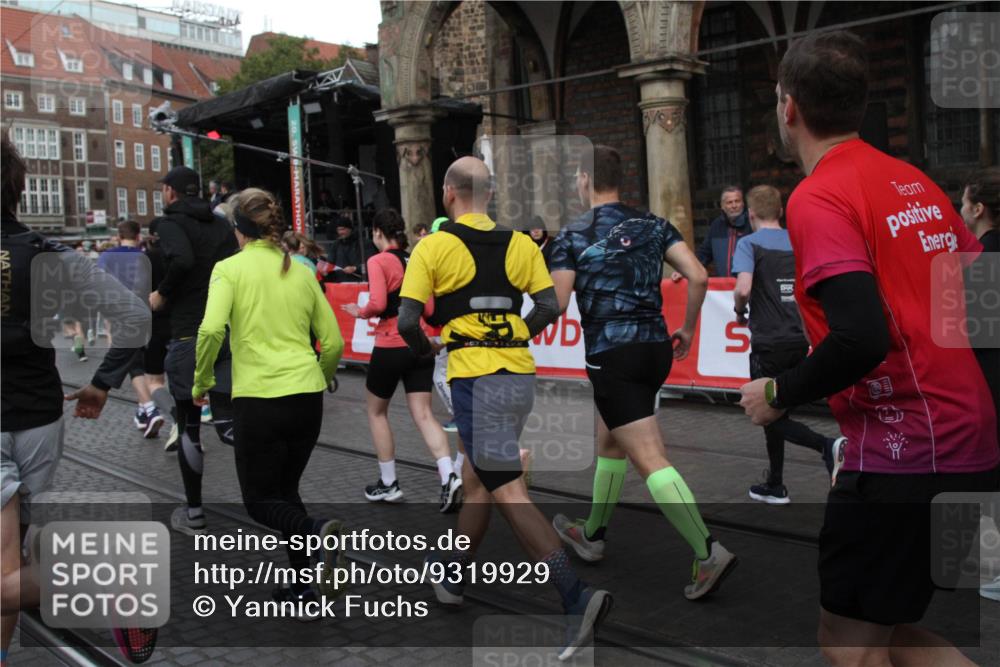 05.10.2025 - 20. swb-Marathon Bremen Yannick Fuchs http://msf.ph/oto/9319929 05.10.2025 11:39:36 Ziel  meine-sportfotos.de
