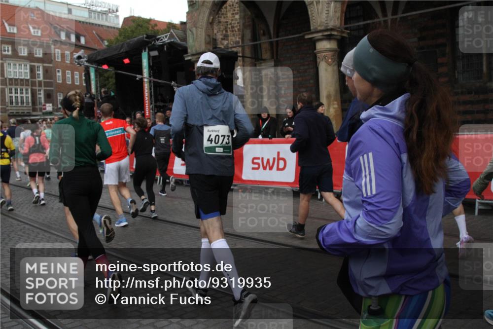 05.10.2025 - 20. swb-Marathon Bremen Yannick Fuchs http://msf.ph/oto/9319935 05.10.2025 11:39:38 Ziel  meine-sportfotos.de