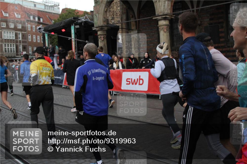 05.10.2025 - 20. swb-Marathon Bremen Yannick Fuchs http://msf.ph/oto/9319963 05.10.2025 11:39:48 Ziel  meine-sportfotos.de