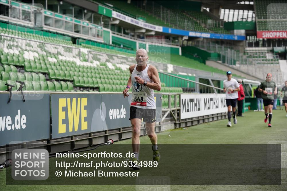 05.10.2025 - 20. swb-Marathon Bremen Michael Burmester http://msf.ph/oto/9324989 05.10.2025 12:44:07 Laufen im Stadion 288, 329, 506, 548, 577, 706, 917, 1196, 1992, 2092, 2249, 2967, 3435, 4369, 4422, 4631, 4867, 5014, 5287, 5495, 5908, 5988, 6385, 6912, 7099, 7373, 7525, 7816, 7834, 7949, 8030, 8275, 8593, 9095, 577, 628, 662, 1641, 1652, 1745, 2062, 3580, 5231, 5815, 6224, 6423, 7269, 7498, 7668, 8053 meine-sportfotos.de