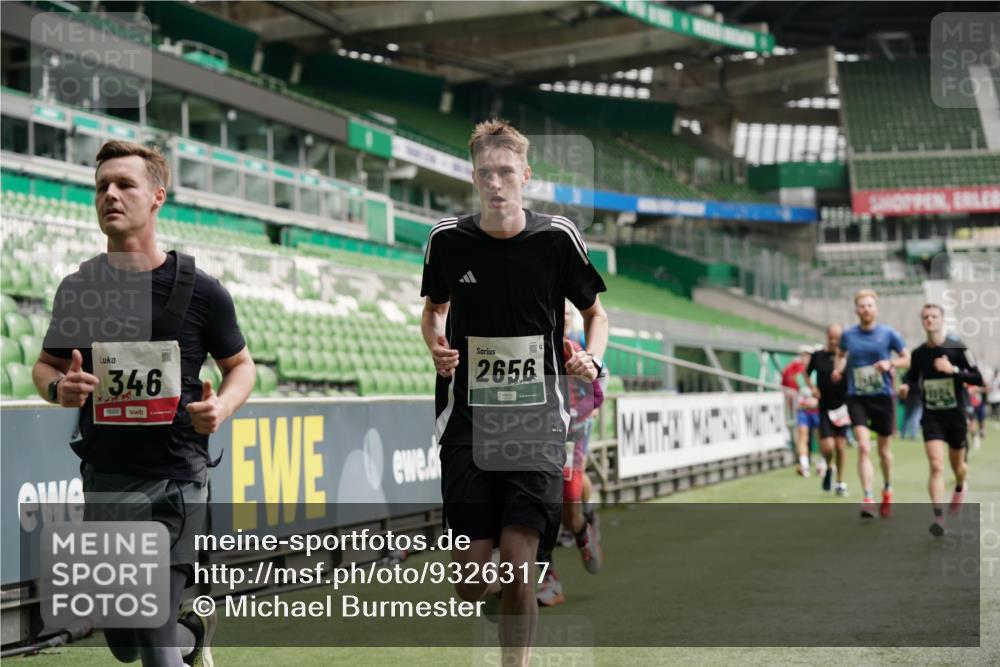 05.10.2025 - 20. swb-Marathon Bremen Michael Burmester http://msf.ph/oto/9326317 05.10.2025 12:47:37 Laufen im Stadion 223, 265, 344, 346, 391, 442, 505, 545, 564, 656, 770, 862, 1205, 1526, 1635, 1642, 1646, 2360, 2472, 2482, 2613, 2656, 2872, 2939, 3061, 4215, 4255, 4291, 4313, 4966, 4988, 5656, 5831, 6295, 6804, 7070, 7170, 7176, 7492, 7900, 8013, 502, 545, 609, 818, 862, 1246, 1521, 3084, 4848, 7583 meine-sportfotos.de