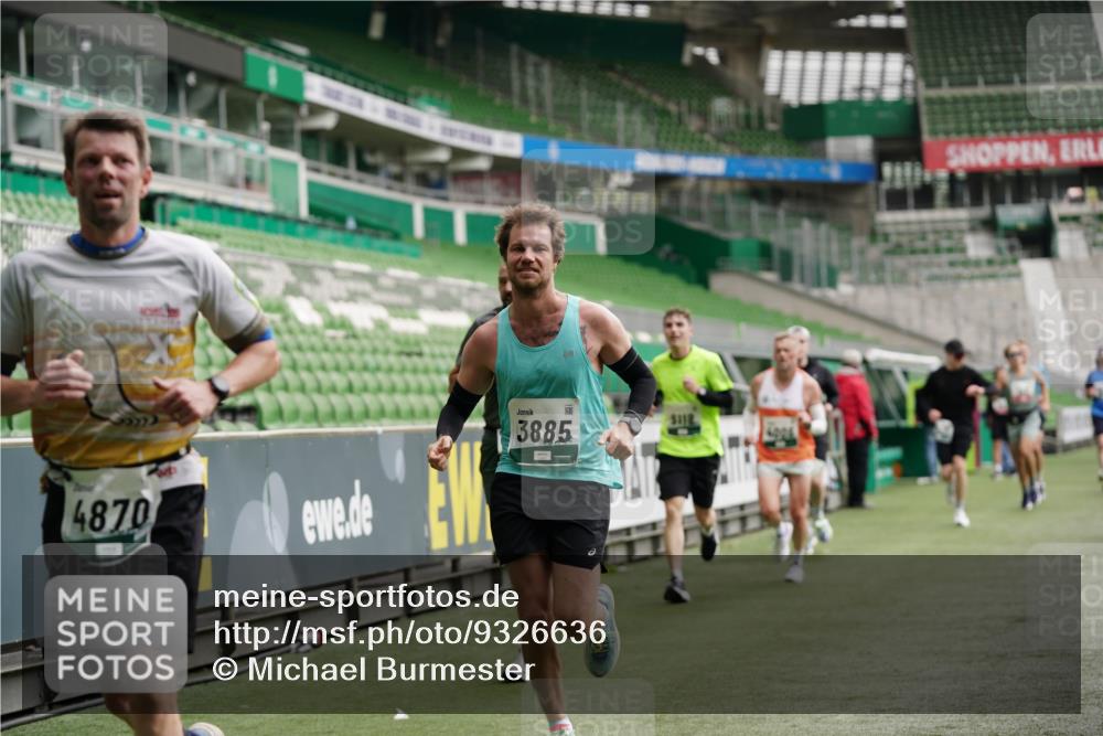 05.10.2025 - 20. swb-Marathon Bremen Michael Burmester http://msf.ph/oto/9326636 05.10.2025 12:49:45 Laufen im Stadion 150, 187, 217, 270, 287, 424, 511, 845, 1257, 1388, 1535, 1609, 1654, 1727, 1876, 1904, 2044, 2356, 2594, 2988, 2990, 3124, 3353, 3544, 3738, 3885, 3960, 4006, 4385, 4438, 4870, 5118, 5894, 6214, 6431, 6619, 6805, 6877, 7647, 7987, 8216, 8401, 8536, 8873, 9118, 1195, 1625, 1654, 2119, 5599, 6171, 6463, 7904, 8507, 8630, 9114 meine-sportfotos.de
