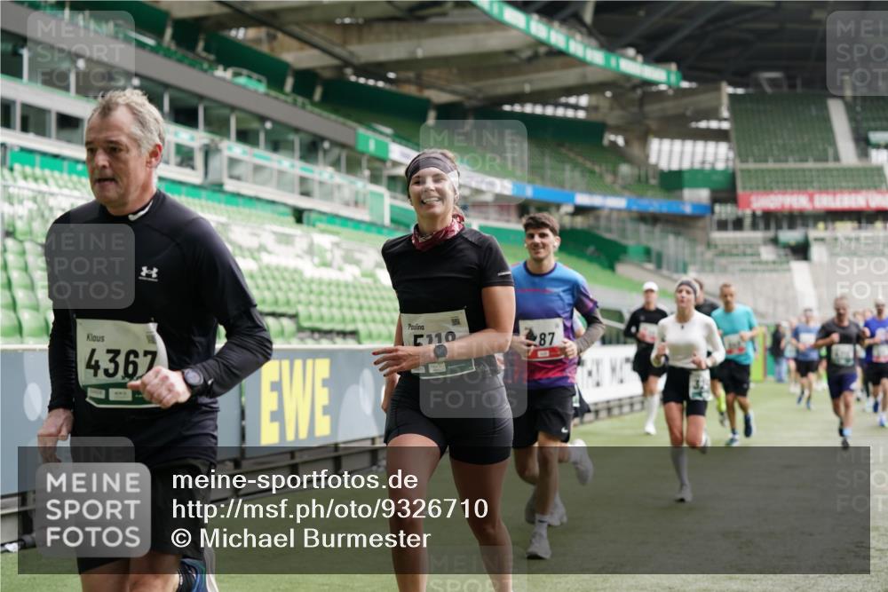 05.10.2025 - 20. swb-Marathon Bremen Michael Burmester http://msf.ph/oto/9326710 05.10.2025 12:50:00 Laufen im Stadion 150, 187, 217, 270, 287, 424, 511, 679, 845, 906, 939, 1257, 1388, 1535, 1609, 1707, 1727, 1876, 1904, 2044, 2356, 2721, 3259, 3353, 3544, 3738, 3885, 3960, 4006, 4318, 4367, 4438, 4870, 4938, 5118, 5389, 5873, 5894, 6214, 6216, 6281, 6431, 6619, 6717, 6805, 6877, 7647, 7826, 7963, 7987, 8401, 8536, 8873, 8907, 9118, 1654, 1727, 2119, 2594, 2988, 2990, 3124, 4385, 8216 meine-sportfotos.de