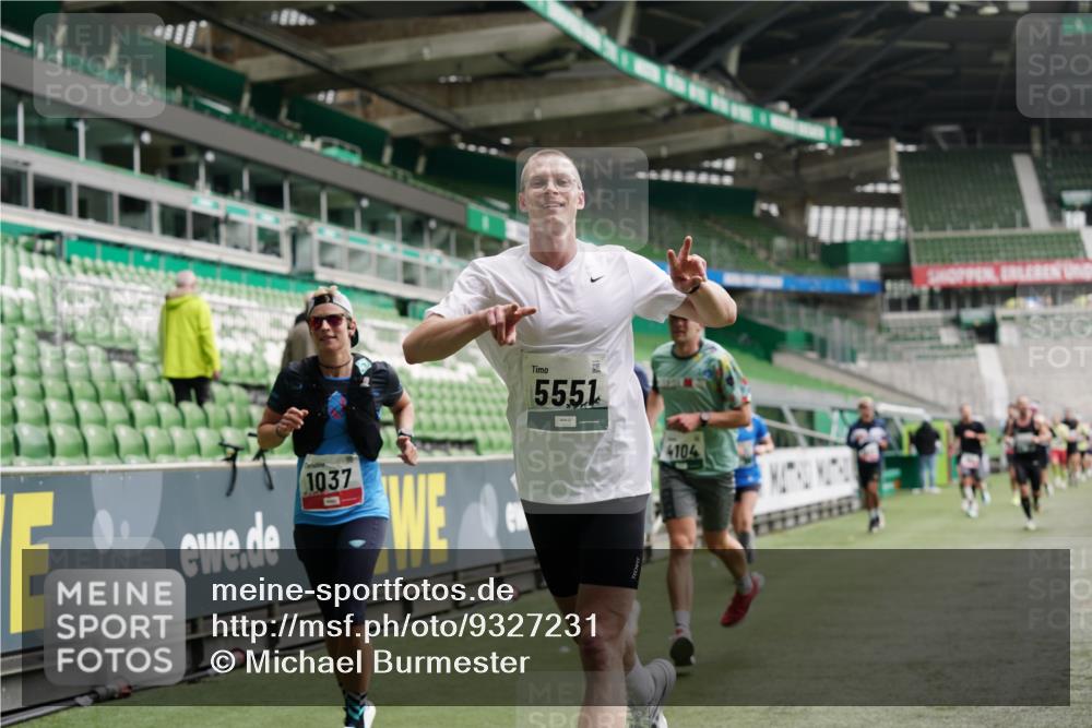 05.10.2025 - 20. swb-Marathon Bremen Michael Burmester http://msf.ph/oto/9327231 05.10.2025 12:51:01 Laufen im Stadion 122, 334, 503, 601, 688, 736, 745, 1025, 1033, 1037, 1044, 1166, 1359, 1450, 1499, 1577, 1689, 1701, 1909, 2059, 2381, 2493, 3228, 3267, 3291, 3419, 3608, 3661, 4032, 4104, 4366, 4654, 4962, 5184, 5418, 5551, 5564, 5817, 5838, 6066, 6210, 6252, 6401, 6477, 6681, 6775, 7493, 7723, 8083, 8995, 511, 679, 845, 906, 939, 1388, 1707, 2721, 3228, 3259, 3353, 4318, 4367, 4938, 5118, 5389, 5564, 5873, 6214, 6216, 6281, 6717, 7826, 7963, 8873, 8907 meine-sportfotos.de