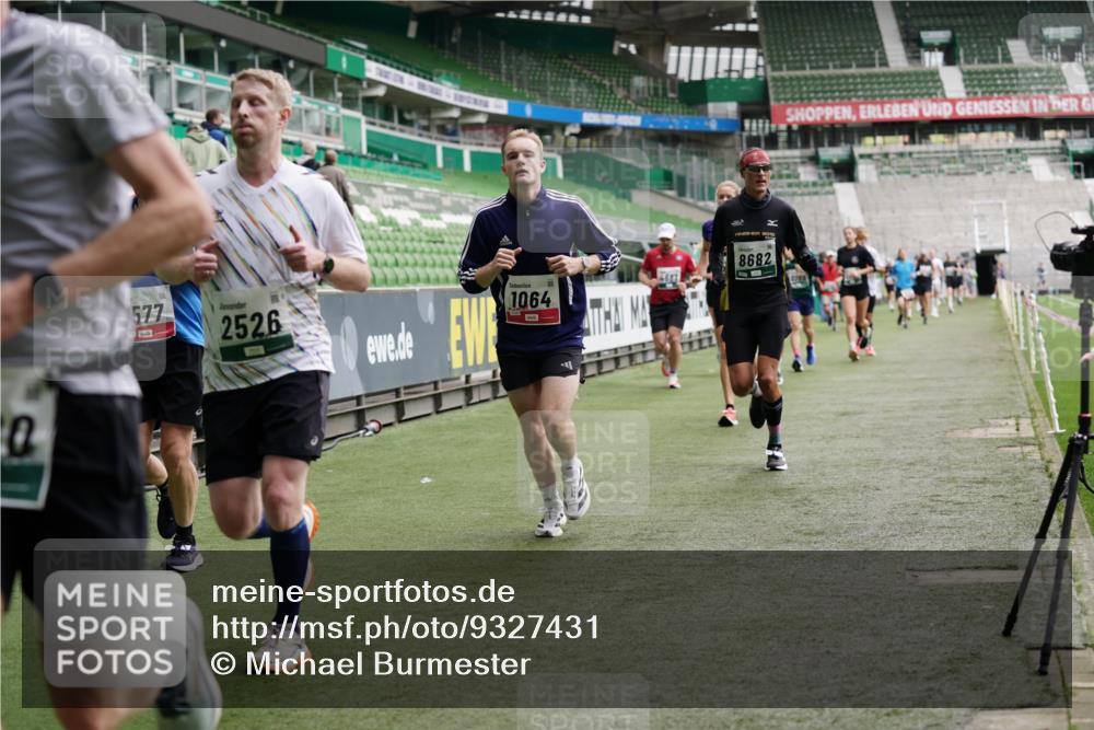 05.10.2025 - 20. swb-Marathon Bremen Michael Burmester http://msf.ph/oto/9327431 05.10.2025 12:51:20 Laufen im Stadion 122, 334, 503, 601, 688, 745, 750, 1037, 1064, 1120, 1166, 1314, 1450, 1499, 1577, 1689, 1701, 1748, 1909, 1911, 2059, 2279, 2283, 2350, 2447, 2493, 2526, 3267, 3419, 3608, 3661, 4032, 4104, 4260, 4654, 4687, 4962, 5551, 5817, 5838, 5910, 6066, 6210, 6252, 6401, 6477, 6775, 7713, 7723, 8066, 8083, 8682, 8740, 8780, 8995, 736, 745, 1025, 1033, 1044, 1166, 1359, 2381, 3228, 3291, 4366, 5184, 5418, 5564, 6681, 6717, 7493 meine-sportfotos.de