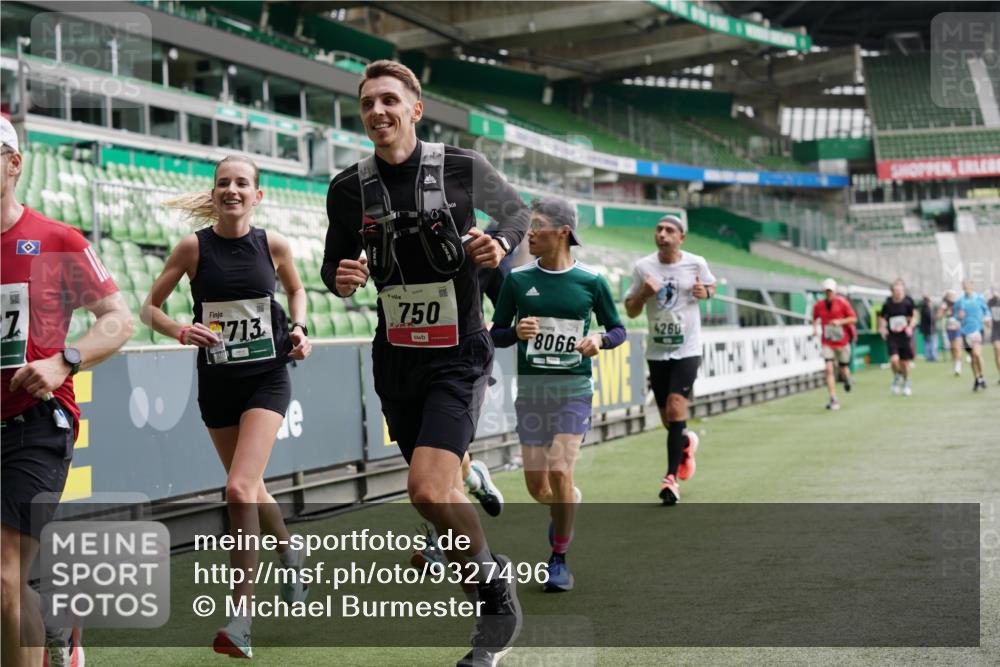 05.10.2025 - 20. swb-Marathon Bremen Michael Burmester http://msf.ph/oto/9327496 05.10.2025 12:51:26 Laufen im Stadion 334, 503, 601, 750, 754, 914, 1037, 1064, 1120, 1314, 1450, 1499, 1577, 1689, 1701, 1748, 1909, 1911, 1926, 2059, 2279, 2283, 2350, 2447, 2493, 2526, 3267, 3419, 3608, 3661, 4032, 4104, 4260, 4652, 4654, 4687, 5551, 5817, 5838, 5847, 5910, 6066, 6210, 6252, 6401, 6477, 6773, 6775, 7713, 7723, 8066, 8083, 8682, 8740, 8780, 8995, 122, 688, 745, 1033, 1044, 1166, 1359, 1450, 2381, 3291, 4366, 4962, 5184, 5418, 6252, 6681, 7493 meine-sportfotos.de