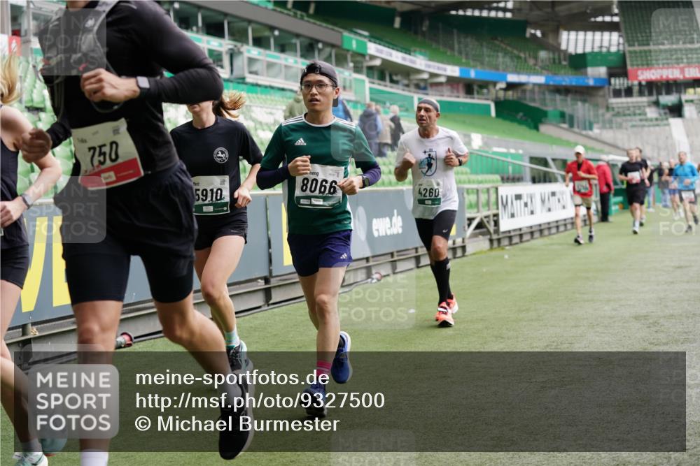 05.10.2025 - 20. swb-Marathon Bremen Michael Burmester http://msf.ph/oto/9327500 05.10.2025 12:51:26 Laufen im Stadion 334, 503, 601, 750, 754, 914, 1037, 1064, 1120, 1314, 1450, 1499, 1577, 1689, 1701, 1748, 1909, 1911, 1926, 2059, 2279, 2283, 2350, 2447, 2493, 2526, 3267, 3419, 3608, 3661, 4032, 4104, 4260, 4652, 4654, 4687, 5551, 5817, 5838, 5847, 5910, 6066, 6210, 6252, 6401, 6477, 6773, 6775, 7713, 7723, 8066, 8083, 8682, 8740, 8780, 8995, 122, 688, 745, 1033, 1044, 1166, 1359, 1450, 2381, 3291, 4366, 4962, 5184, 5418, 6252, 6681, 7493 meine-sportfotos.de